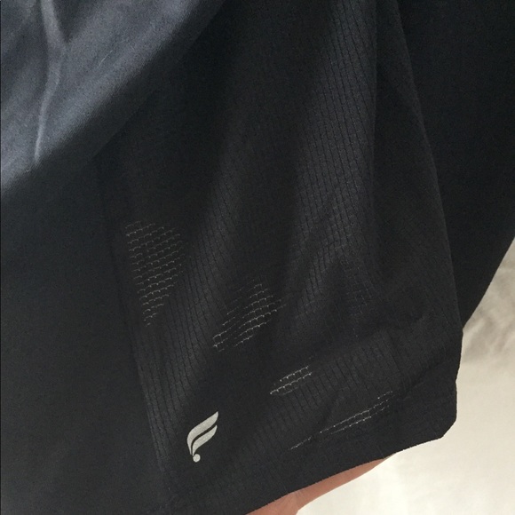 Fabletics,NWT, “Cashel L/S cinched back top” - Picture 4 of 7